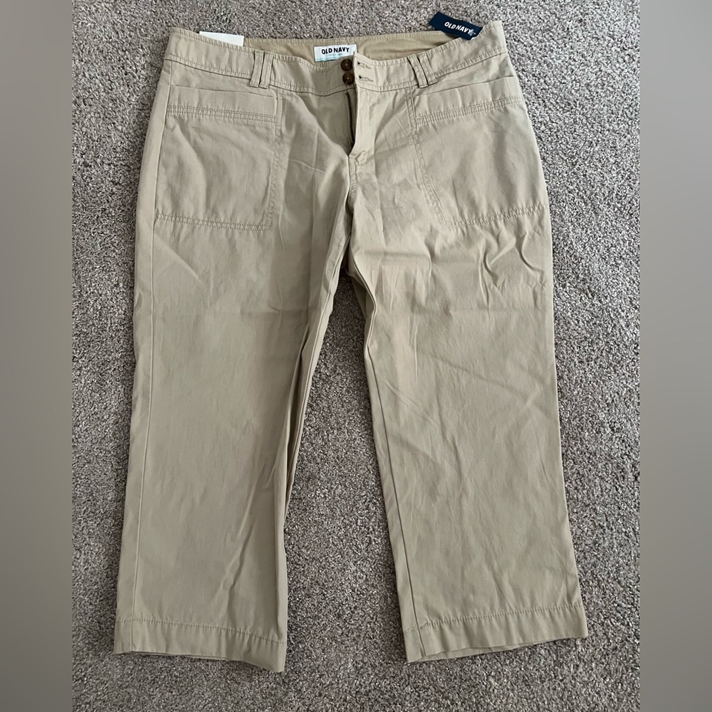 Old Navy women’s capris